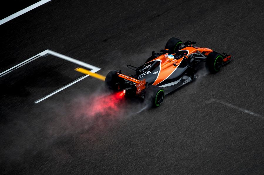  McLaren Honda MCL32 2017 года  (фото 12 из 24)